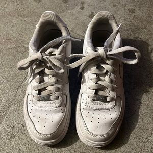nike air forces, size 4.5 youth
